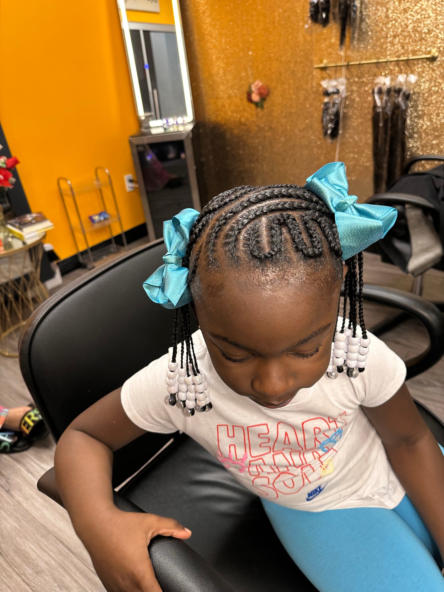 Two Ponytail (Small Feed In Braids)