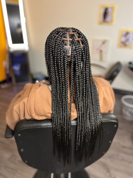 Smedium Knotless Braids